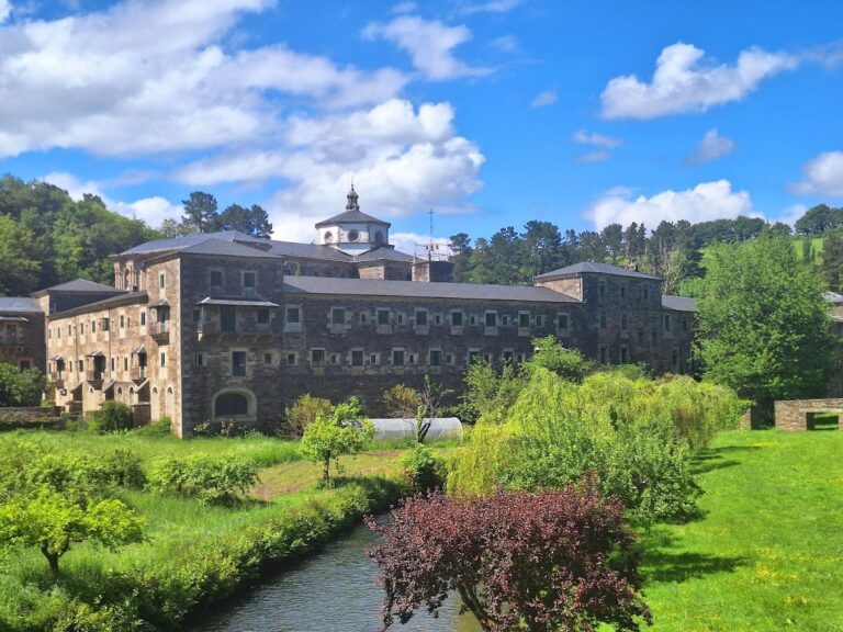 Monasterio de San Julián de Samos: A Benedictine Monastery in Galicia