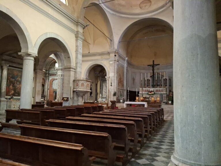 Santi Lorenzo e Barbara: The Principal Parish Church of Seravezza