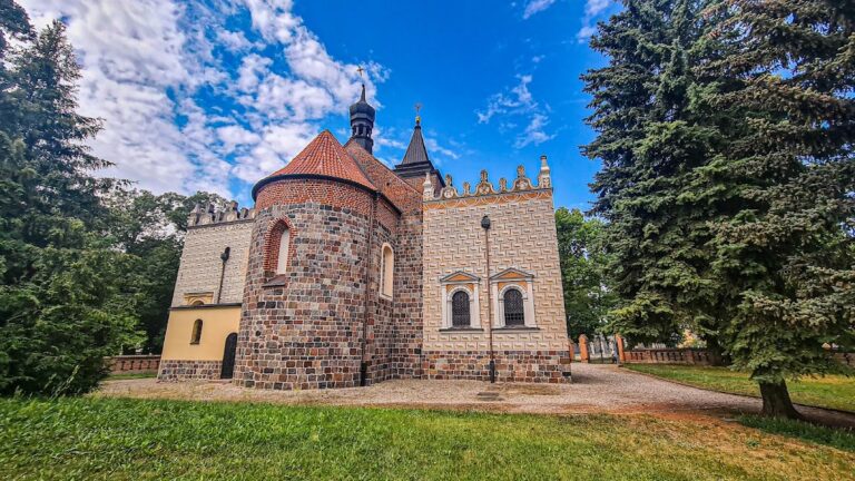 Saint Margaret Church in Kościelec: A Romanesque Parish and Collegiate Church