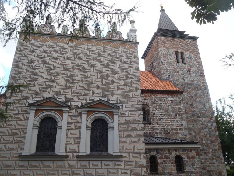 Saint Margaret Church in Kościelec: A Romanesque Parish and Collegiate Church