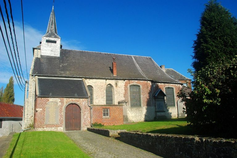 Sainte-Marguerite Church in Thines: A Romanesque-Origin Parish Church
