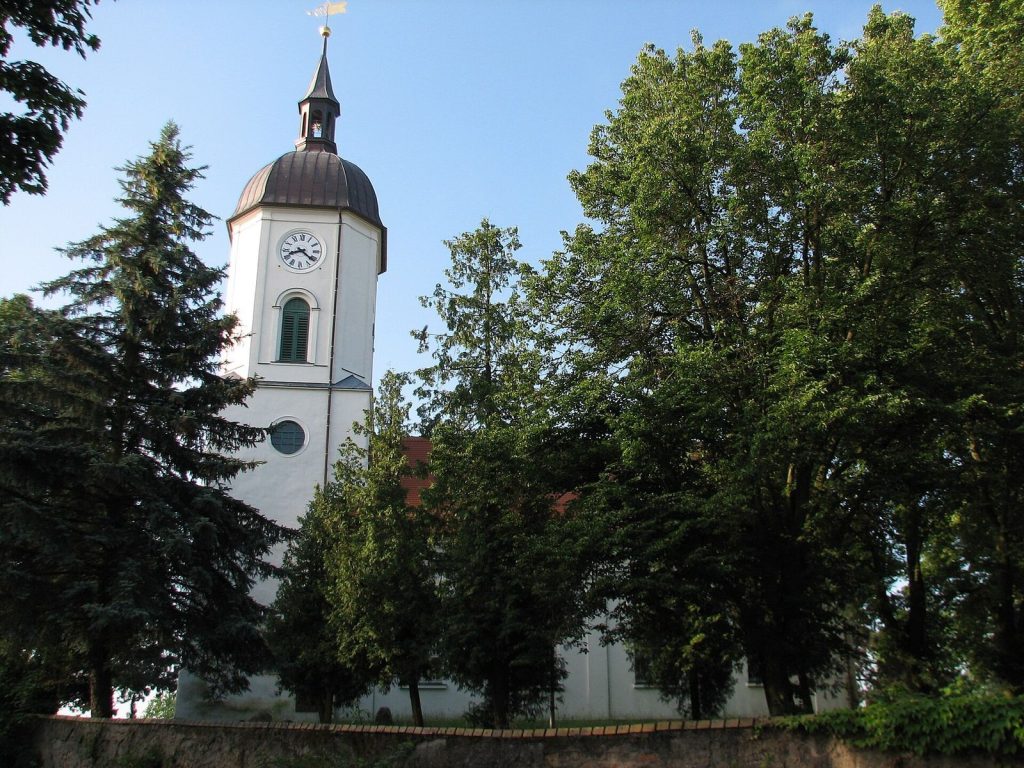 St. Pankratius: An Evangelical Lutheran Church in Leipzig 2 St. Pankratius
