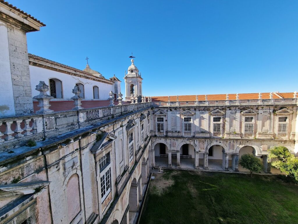 Graça Convent: An Augustinian Monastic Complex in Lisbon 3 Graça Convent