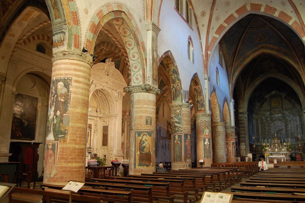 San Francesco Church: A Franciscan Church in Lodi, Italy 2 San Francesco Church
