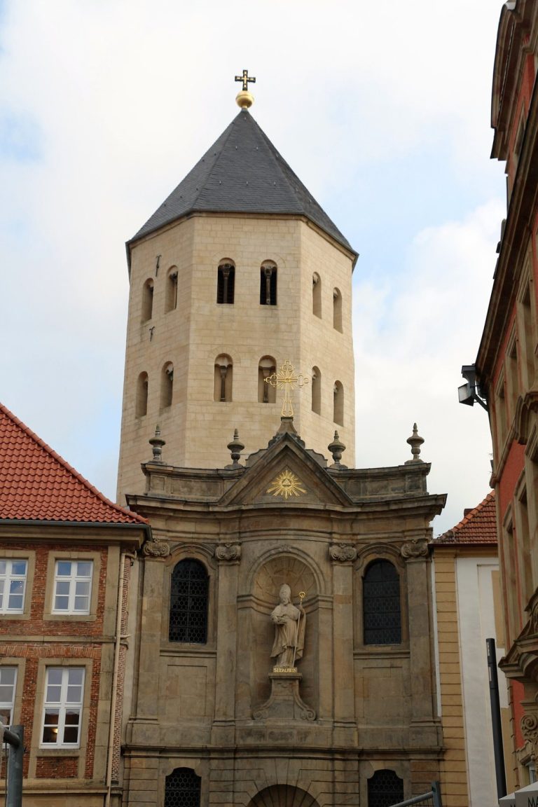 Sankt Ulrich: A Romanesque Church in Paderborn