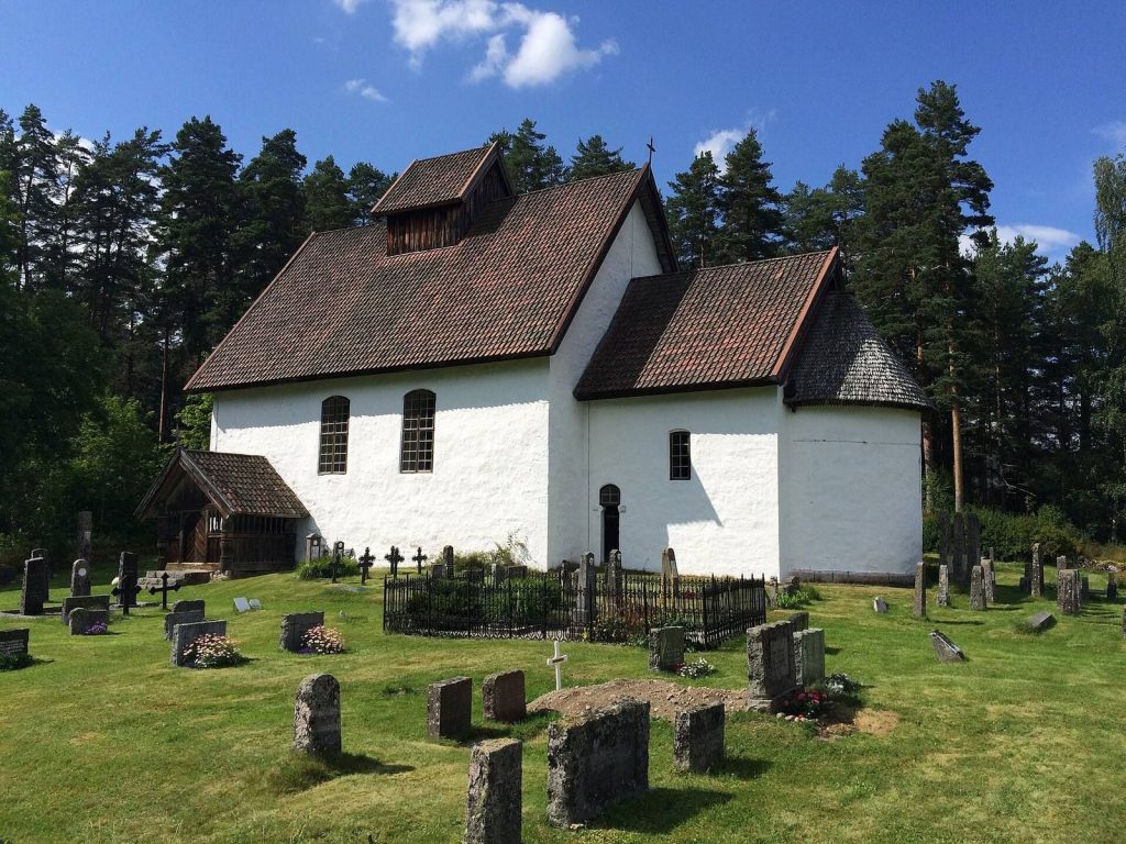 Kviteseid Old Church: A Medieval Romanesque Parish Church in Norway 2 Kviteseid Old Church