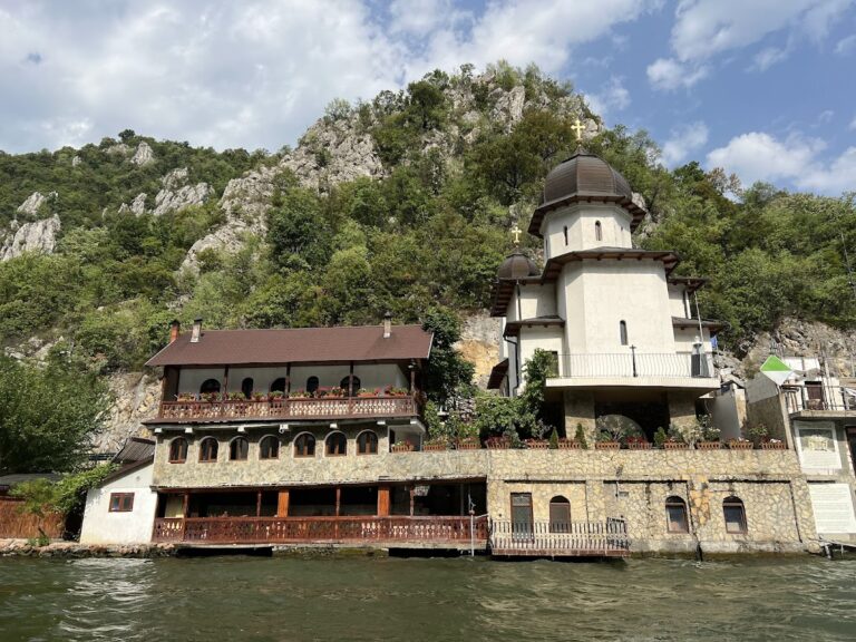 Mraconia Monastery: A Romanian Orthodox Monastery on the Danube