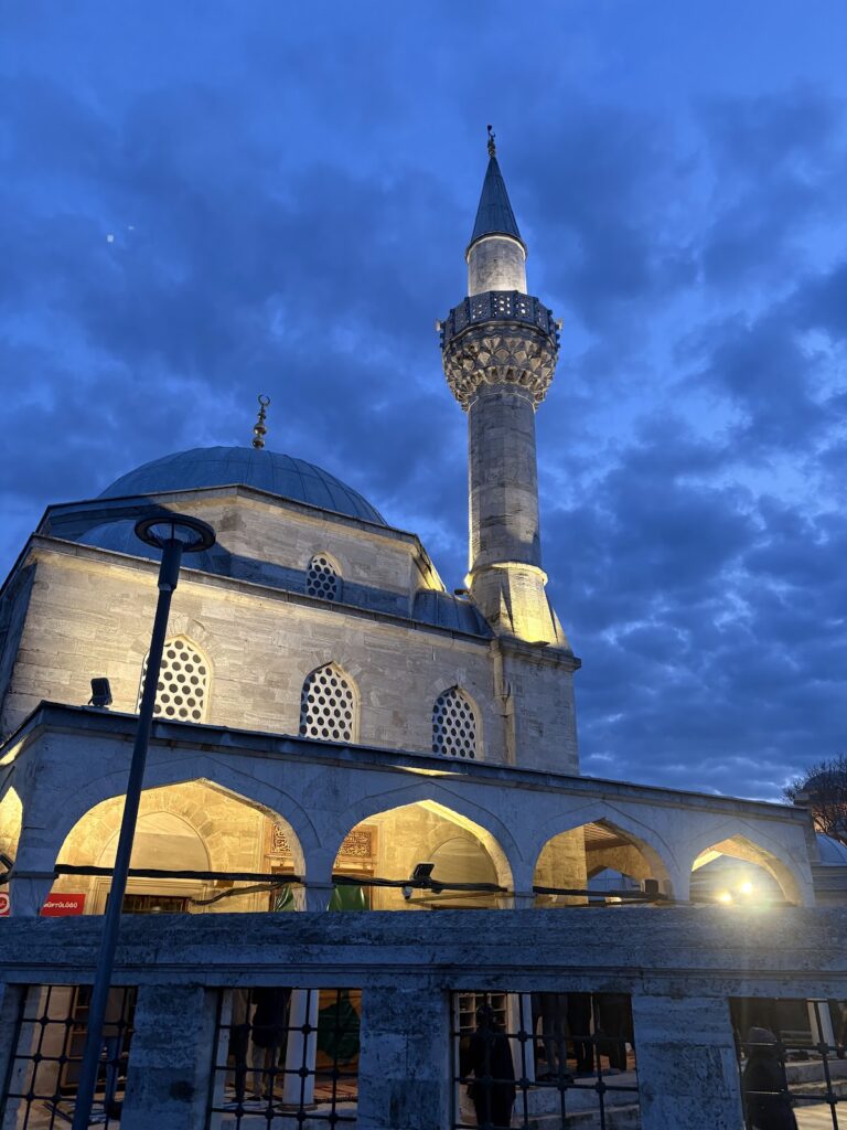 Şemsi Pasha Mosque: An Ottoman Mosque by Mimar Sinan in Üsküdar 2 Şemsi Pasha Mosque