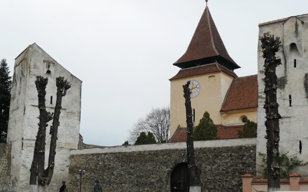Fortified Church in Ghimbav, Romania: A Saxon Evangelical Church and Defensive Enclosure 2 Fortified church in Ghimbav, Brașov