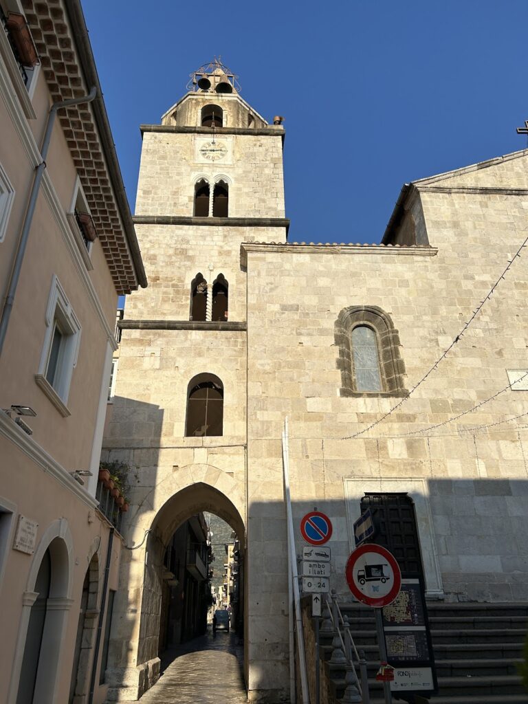 Santa Maria in Piazza: A Renaissance Catholic Church in Fondi 3 Santa Maria in Piazza