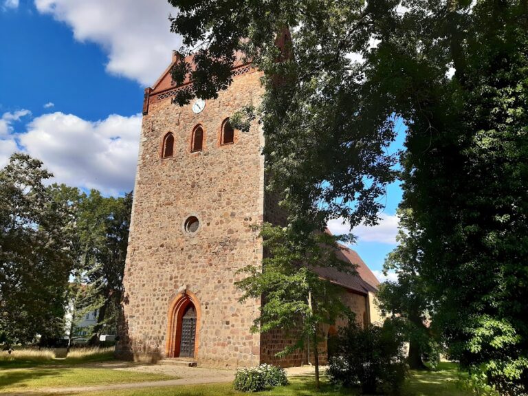 Village Church Blumberg: An Early Gothic Fieldstone Church in Germany