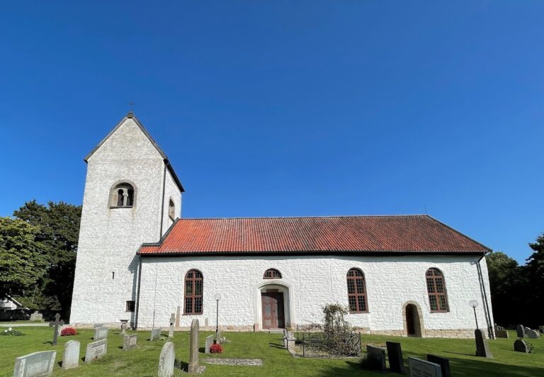 Långlöt Church: A Medieval Church on Öland