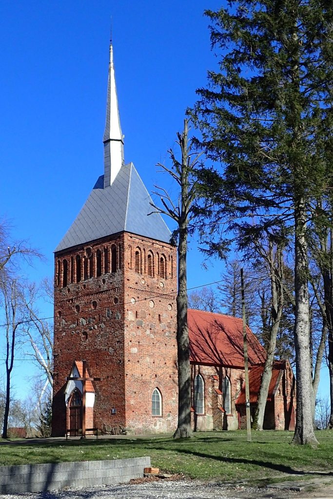 Dorfkirche Dobiesław: A Late Gothic Parish Church in Poland 1 Dorfkirche Dobiesław