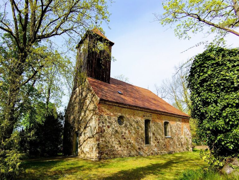 Village church Miersdorf: A Gothic Hall Church in Germany