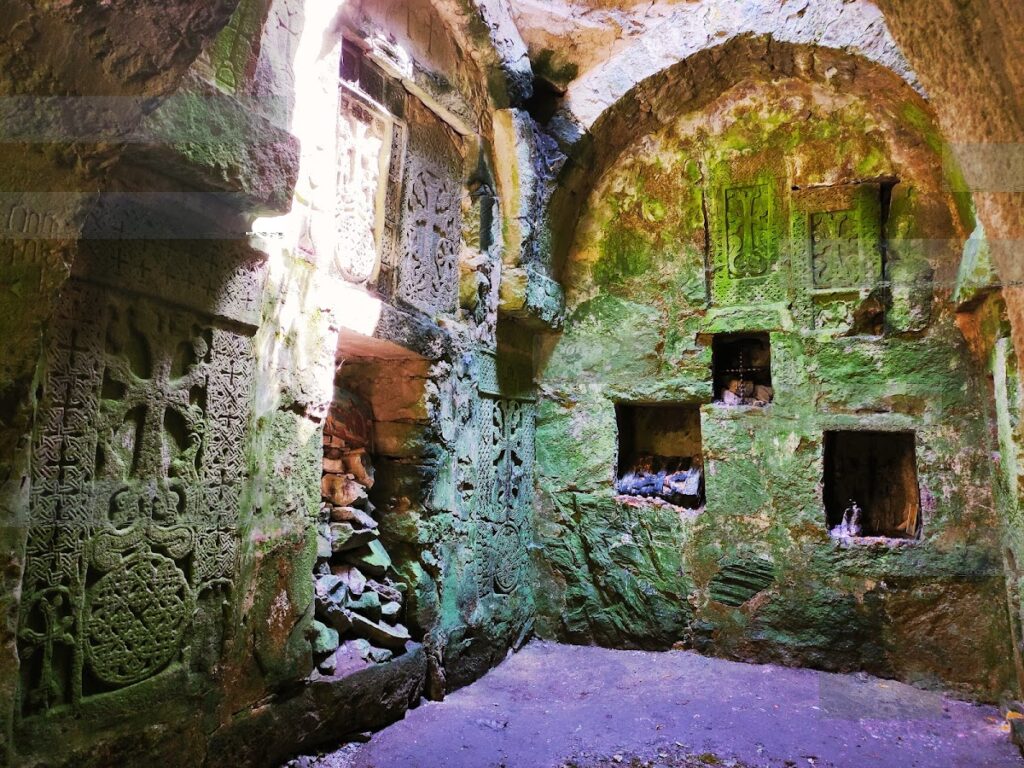 Matosavank: A Thirteenth-Century Armenian Monastic Complex 2 Matosavank