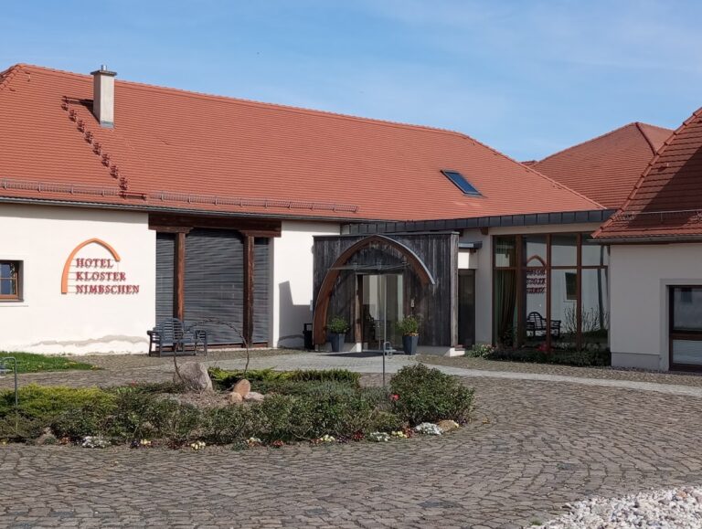 Kloster Nimbschen: A Former Cistercian Nunnery in Germany
