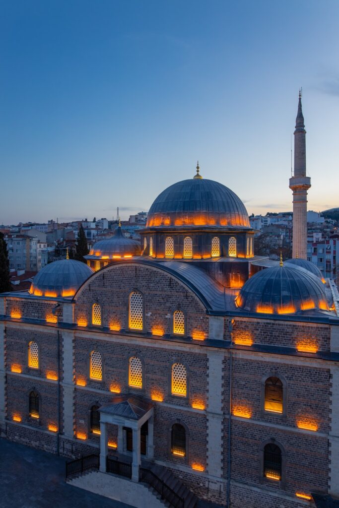 Zağnos Pasha Mosque: An Ottoman Mosque in Balıkesir 2 Zagan Pasha Mosque