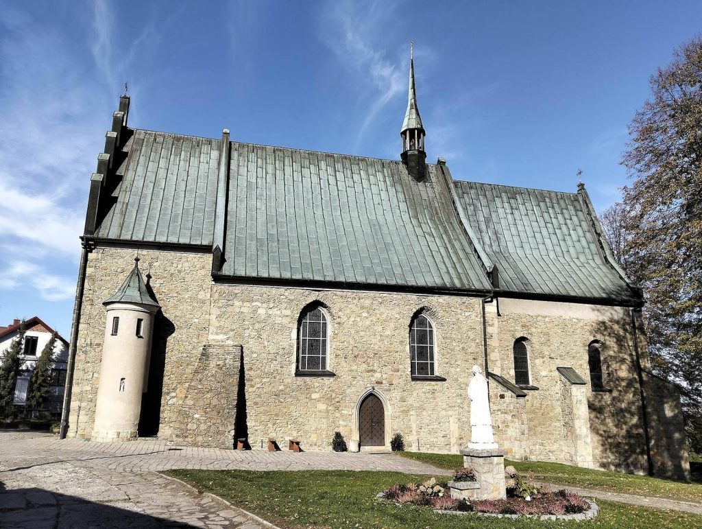 Church of the Nativity of the Virgin Mary in Czchów: A Gothic Parish Church in Poland 2 Church of the Nativity of the Virgin Mary in Czchów