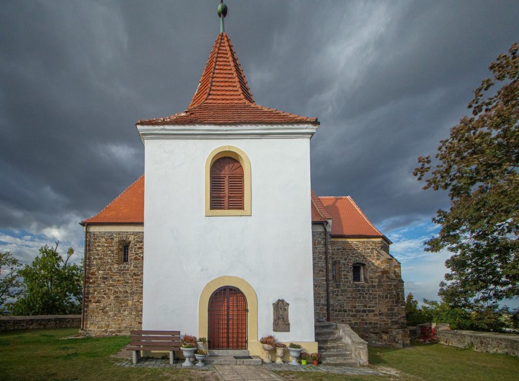 Church of Saint Bartholomew in Mochov