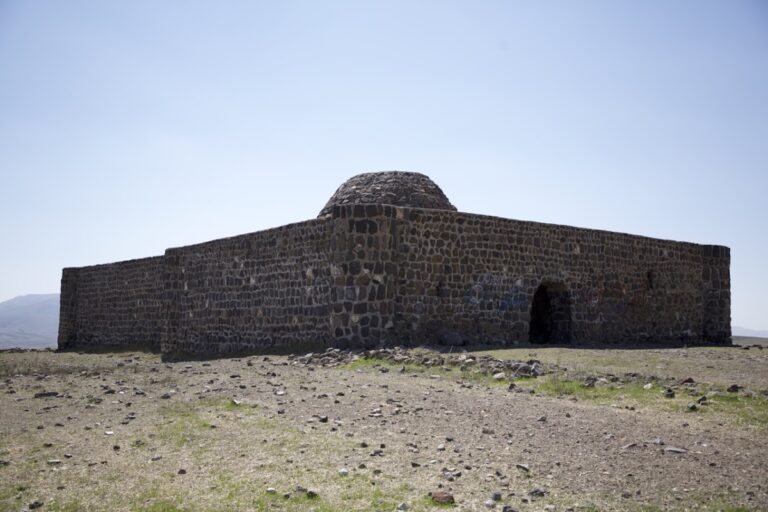 Sain Stone Caravanserai: A Safavid Roadside Shelter in Iran