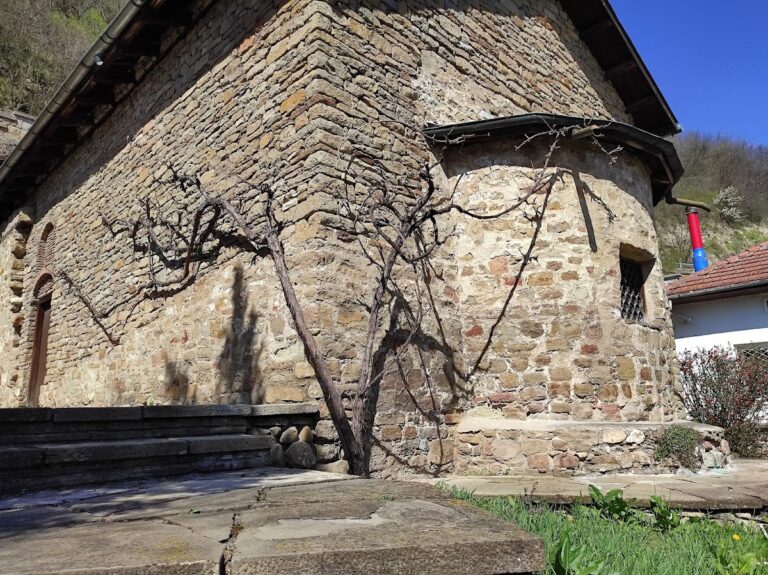 Saint George Church, Veliko Tarnovo in Bulgaria: A medieval Eastern Orthodox church