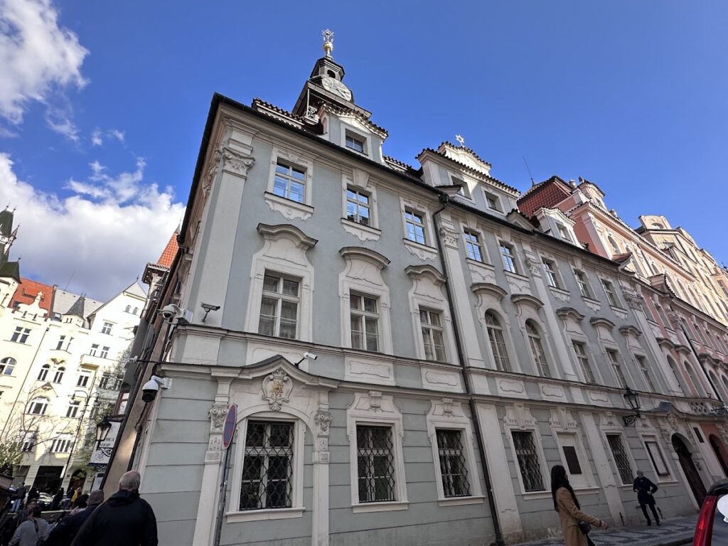Jewish Town Hall: The Civic and Religious Center of Prague’s Jewish Community 2 Jewish Town Hall