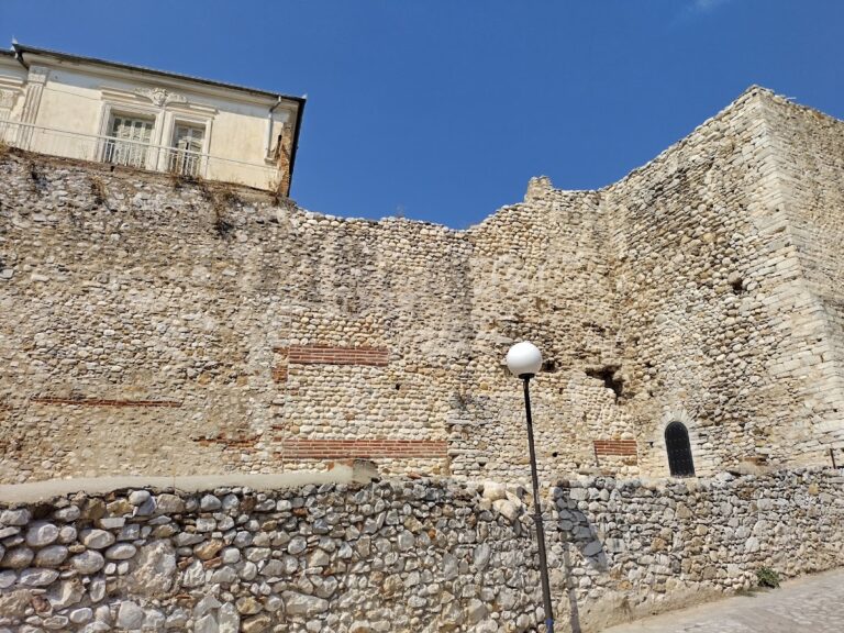 Byzantine Walls of Drama: Medieval Defensive Fortifications in Greece