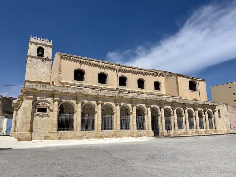 Santa Lucia al Sepolcro Sanctuary: A Norman Church and Martyrial Site in Syracuse