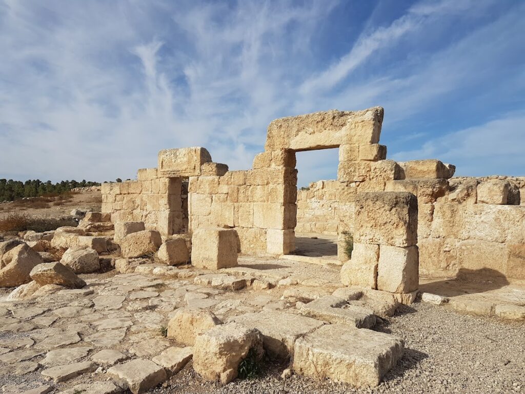 Hurvat Anim: An Ancient Jewish Settlement and Synagogue in Israel 1 Hurvat Anim