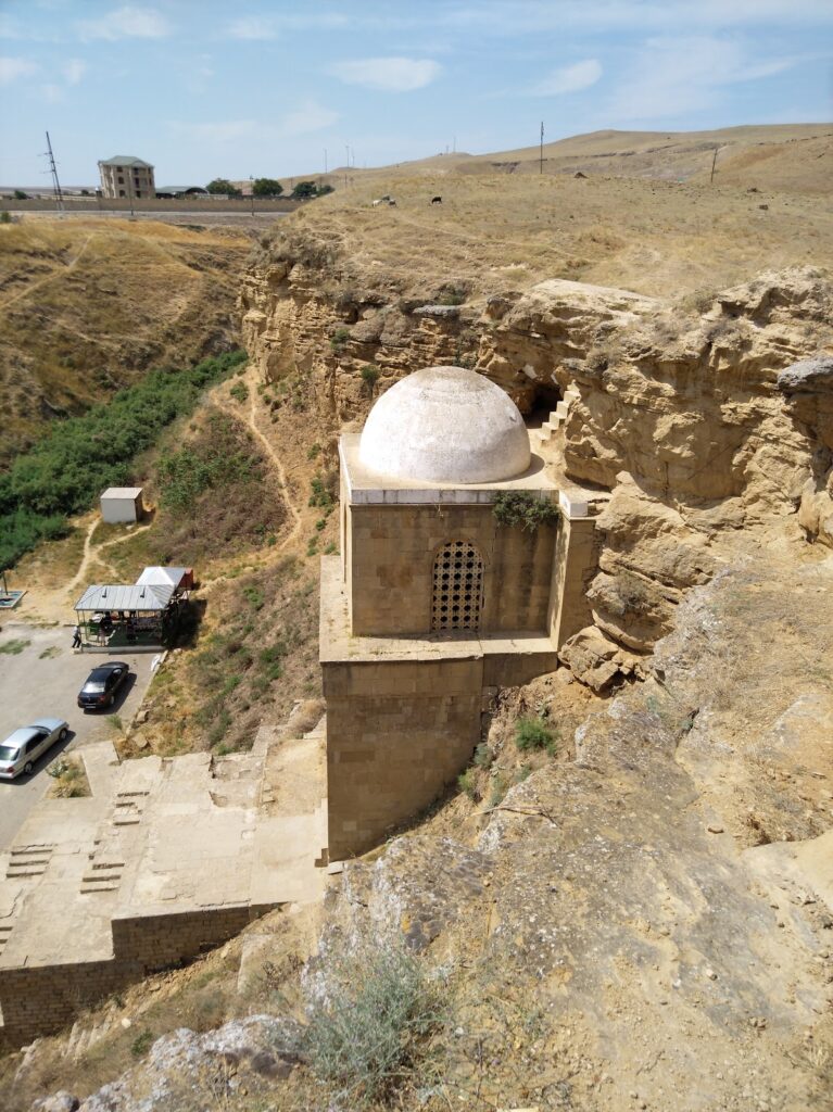 Diri Baba Mausoleum: A Fifteenth-Century Mausoleum-Mosque in Azerbaijan 2 Diri Baba Mausoleum