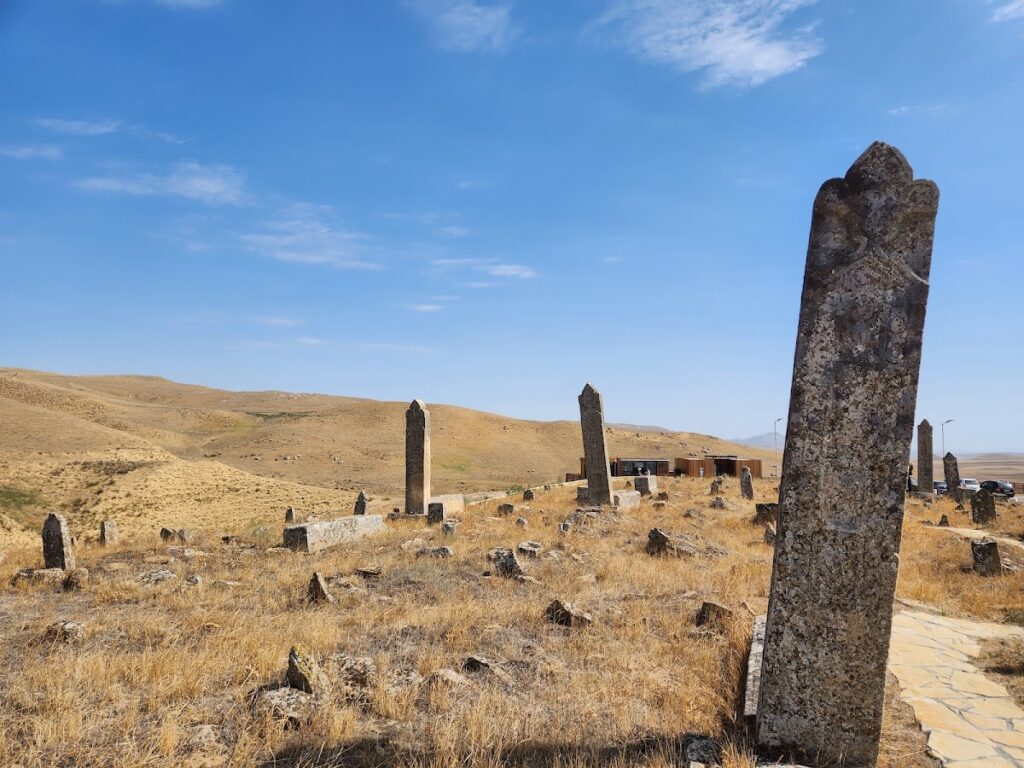 Diri Baba Mausoleum: A Fifteenth-Century Mausoleum-Mosque in Azerbaijan 3 Diri Baba Mausoleum