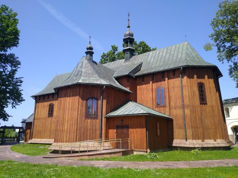 Saint Stanislaus Church in Humniska: A Historic Wooden Parish Church
