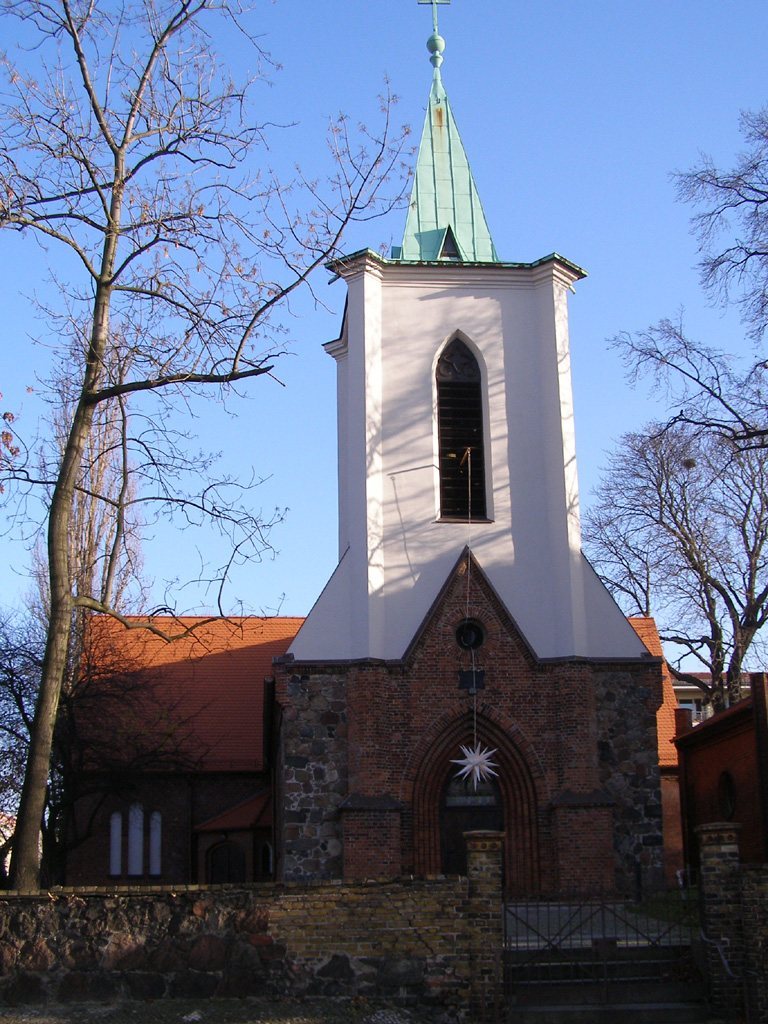Parish Church Weißensee: A Historic Evangelical Church in Berlin 3 Parish church Weißensee