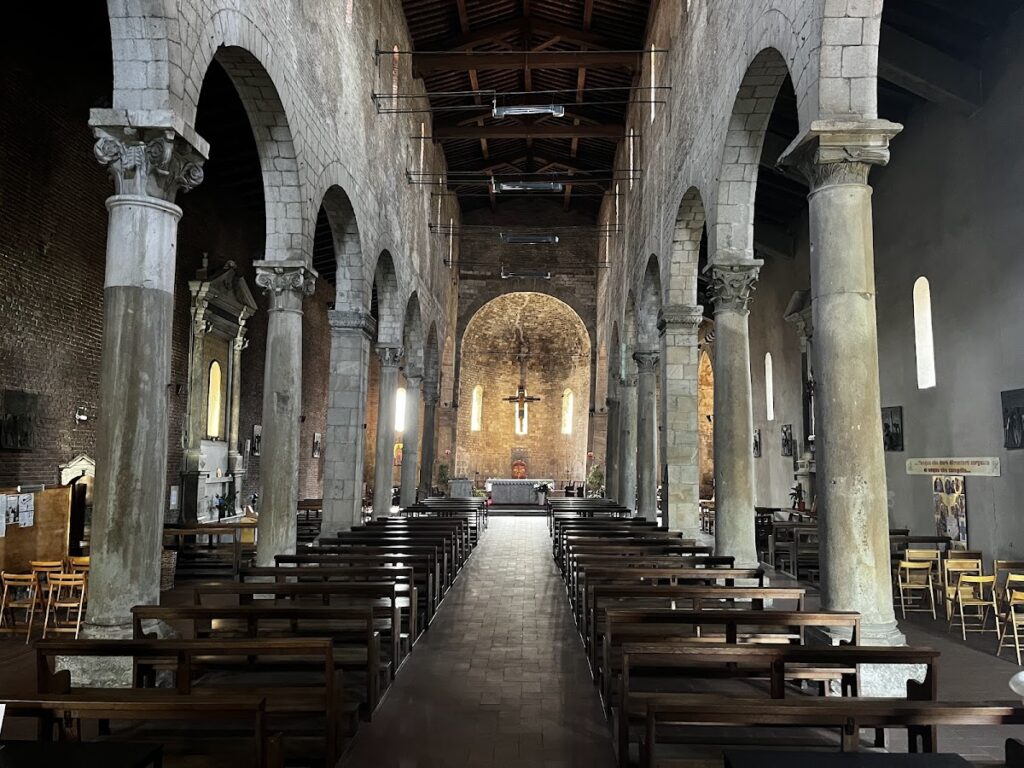 San Michele degli Scalzi: A Romanesque Church in Pisa 3 San Michele degli Scalzi