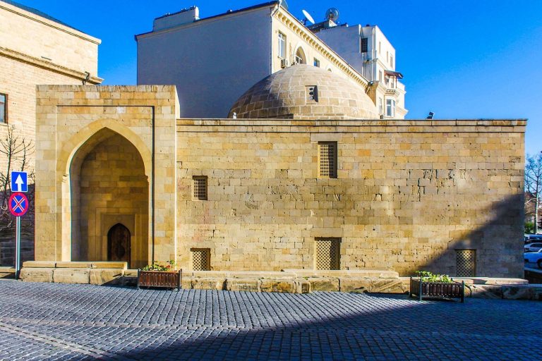 Sayyid Yahya Murtuza Mosque: A Seventeenth-Century Mosque in Baku