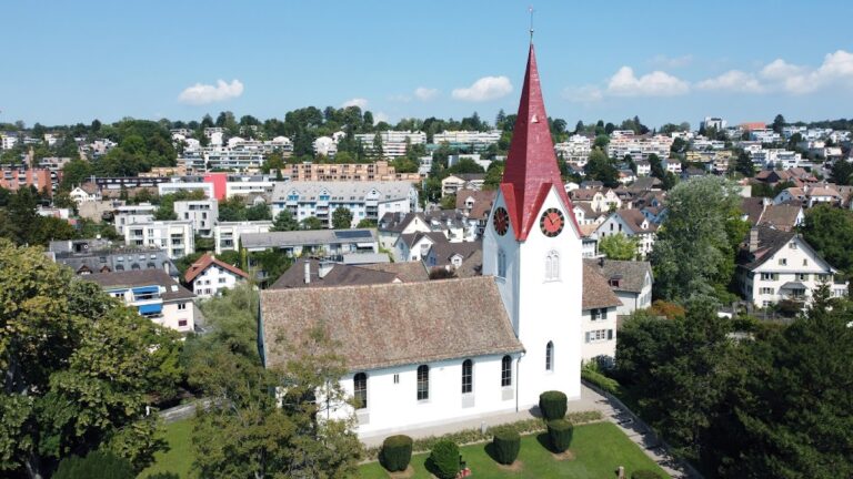 Alte Kirche Höngg: A Historic Reformed Church in Zürich