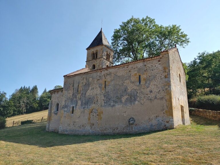 chapelle de Saint-Martin-la-Vallée, Semur-en-Brionnais: Romanesque parish chapel