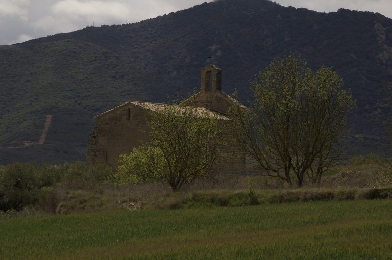 Ermita de San Miguel de Villatuerta: A Medieval Monastery and Hermitage in Spain