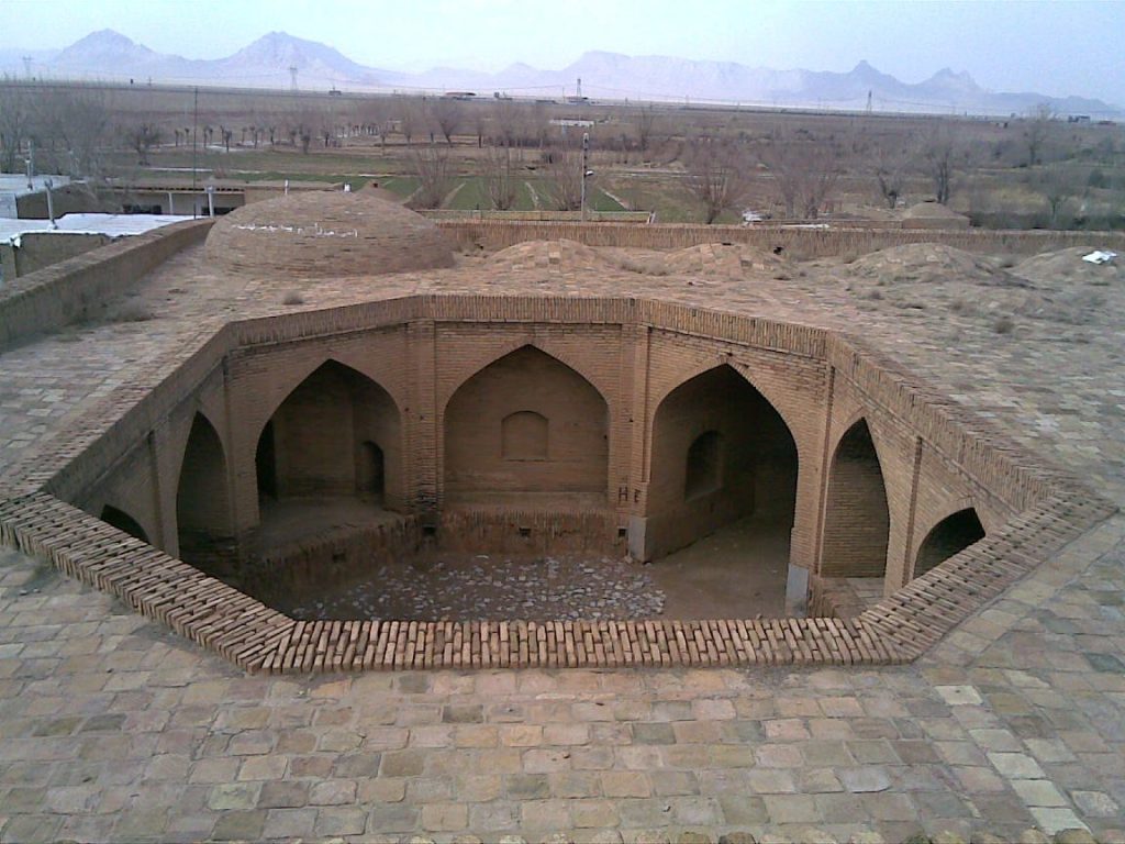 Chaleh Siah Caravanserai: A Safavid Roadside Complex in Iran 2 Chaleh Siah Caravanserai