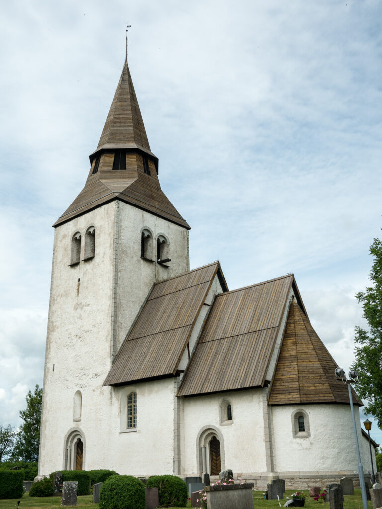 Anga Church: A Romanesque parish church on Gotland