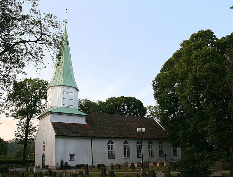 Oddernes Church: A Romanesque Parish Church in Kristiansand