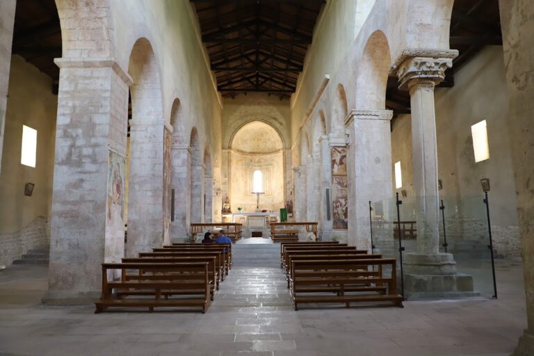 Chiesa di San Tommaso Becket: A Romanesque Church in Caramanico Terme, Italy
