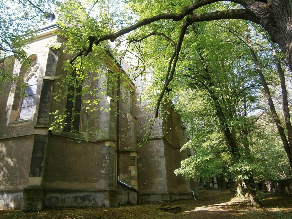 Church of the Holy Trinity: A Late Gothic Cemetery Church in Kutná Hora 2 Church of the Holy Trinity