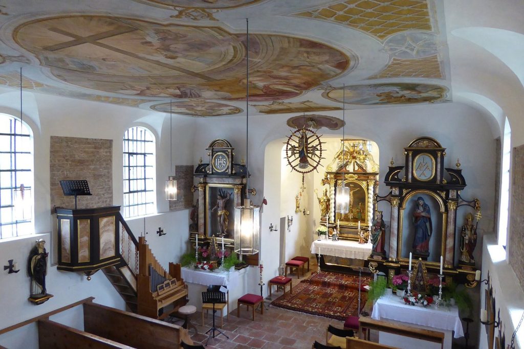 Holy Cross Church: A Romanesque Church in Munich 1 Holy Cross Church