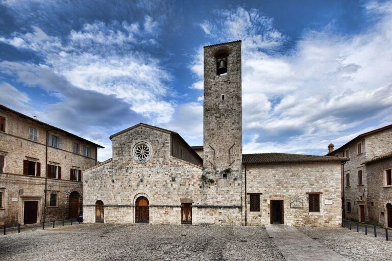 San Tommaso, Ascoli Piceno: A Romanesque Church and Collegiate Foundation