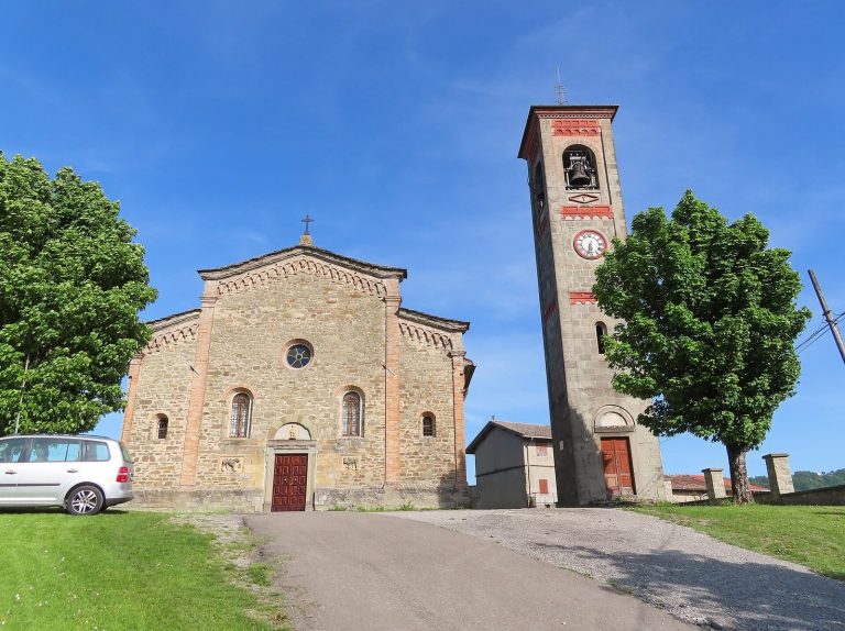 Chiesa di Santo Stefano: A Roman Catholic Parish Church in Ranzano, Italy