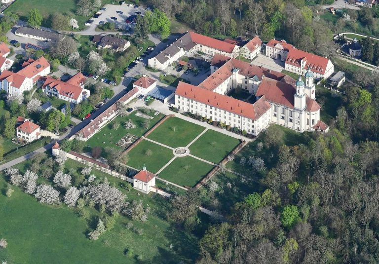 Holzen Abbey: A Former Benedictine Nuns’ Abbey in Bavaria