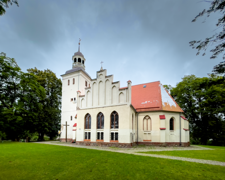 Our Lady of Częstochowa Church in Duninowo: A Fourteenth-Century Parish Church