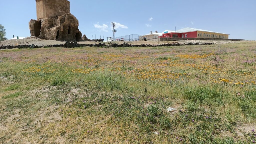 Church of the Holy Cross at Soradir