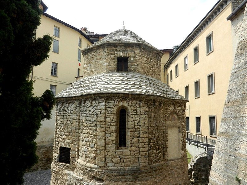 Tempietto di Santa Croce: A Romanesque Bishop’s Chapel in Bergamo 2 Tempietto di Santa Croce